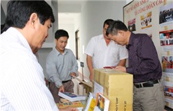 Demo tin tức - Nhà xuất bản Lao Động: 65 năm đồng hành cùng đất nước